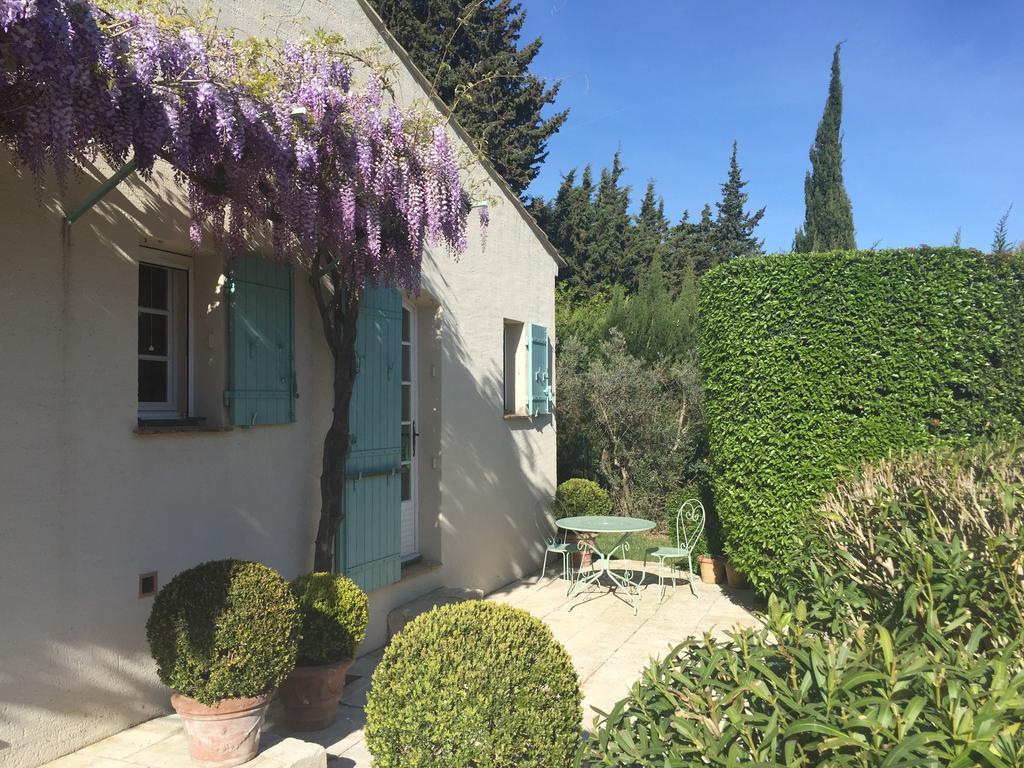 Le Mas Des Lauriers Bed & Breakfast Paradou Luaran gambar