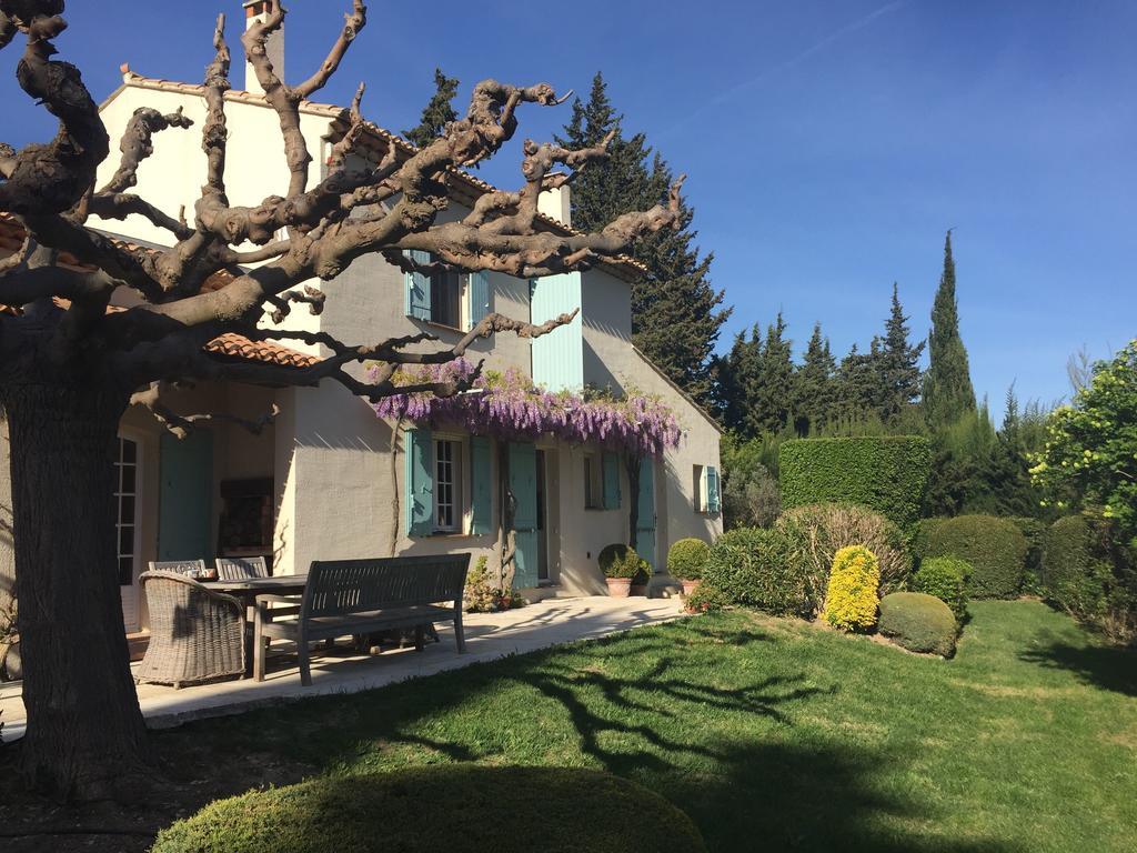 Le Mas Des Lauriers Bed & Breakfast Paradou Luaran gambar