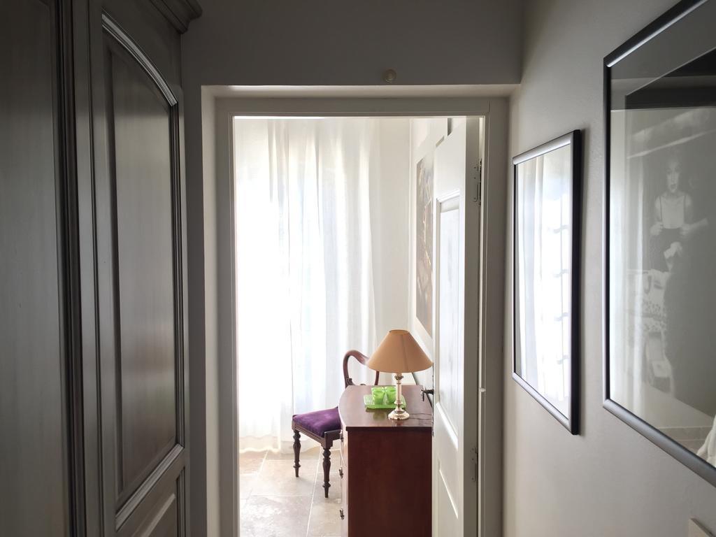 Le Mas Des Lauriers Bed & Breakfast Paradou Bilik gambar