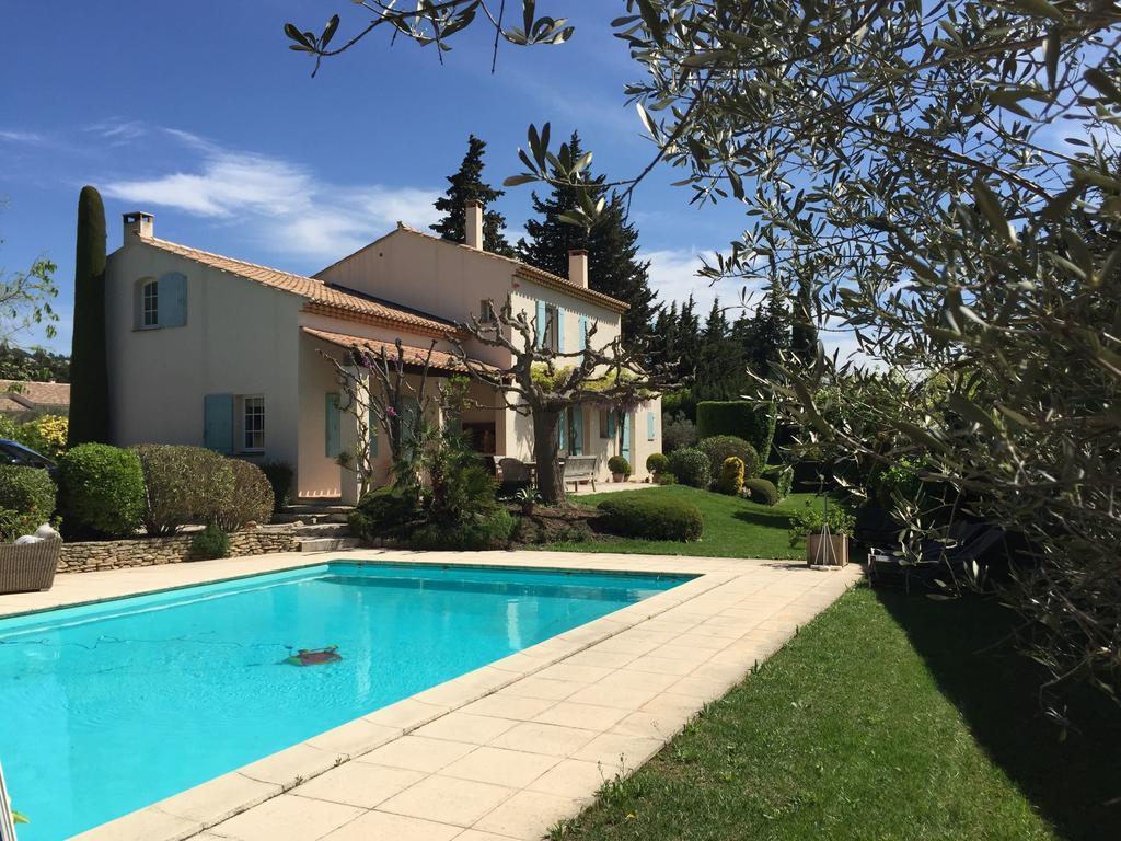 Le Mas Des Lauriers Bed & Breakfast Paradou Luaran gambar