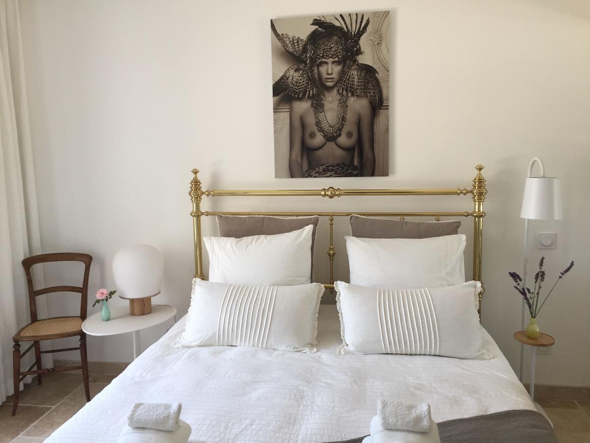 Le Mas Des Lauriers Bed & Breakfast Paradou Luaran gambar